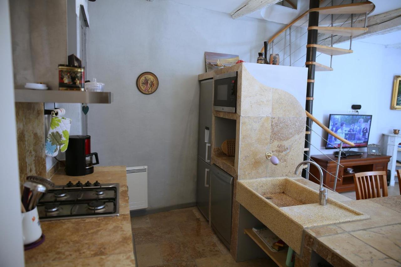 הוילה Le Bastidon De Louis, L'Isle Sur La Sorgue מראה חיצוני תמונה
